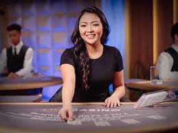 Antarmuka aplikasi togel menampilkan live-dealer tables dan sportsbook